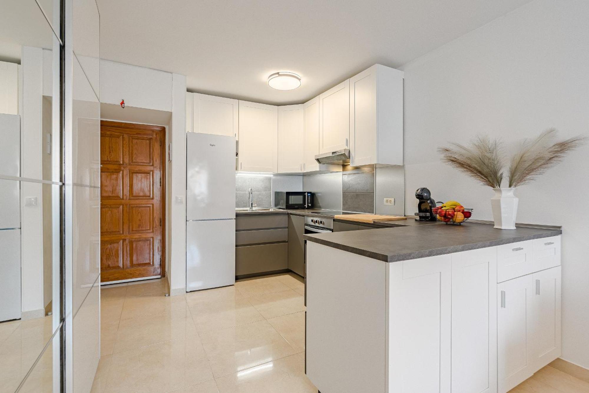 Verodal 2 Bedroom Apartment In Los Cristianos Arona  Exterior photo